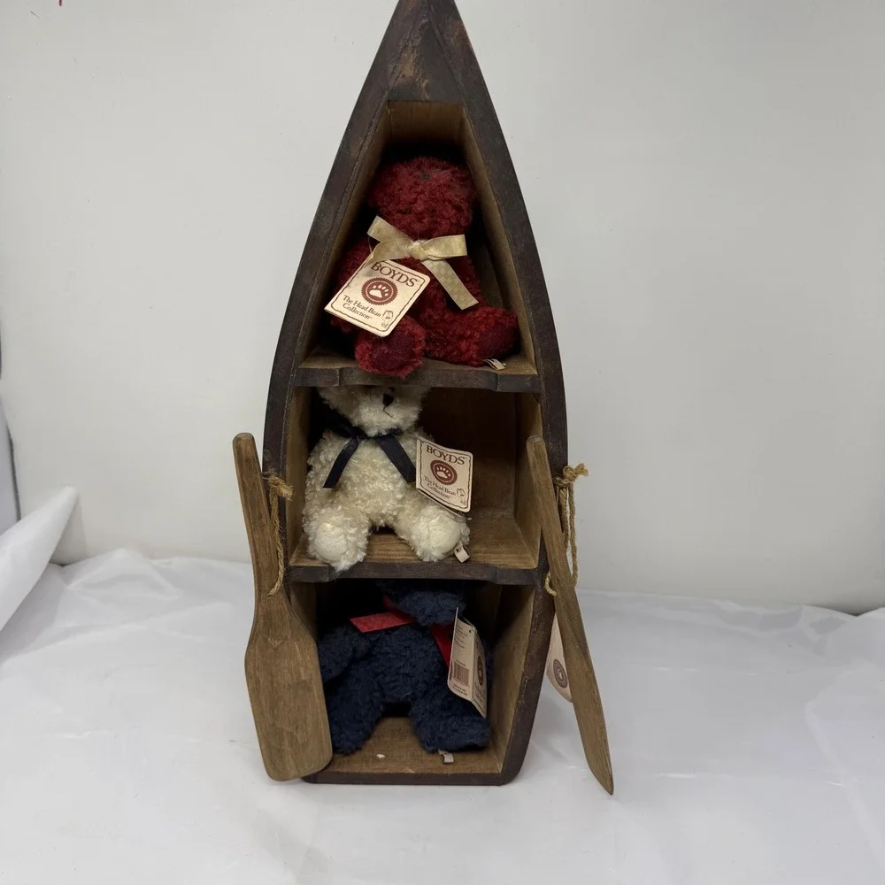 VTG Boyds Bears Head Bean Collection Americana Wooden Boat Shelf with 3 Bears